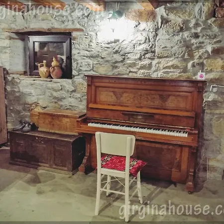 Vakantiehuis Girgina *