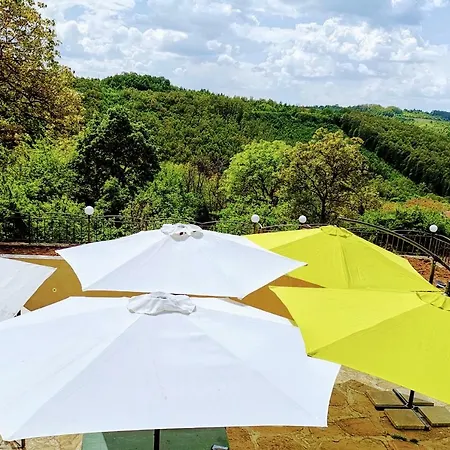 Girgina Vakantiehuis Bukovets